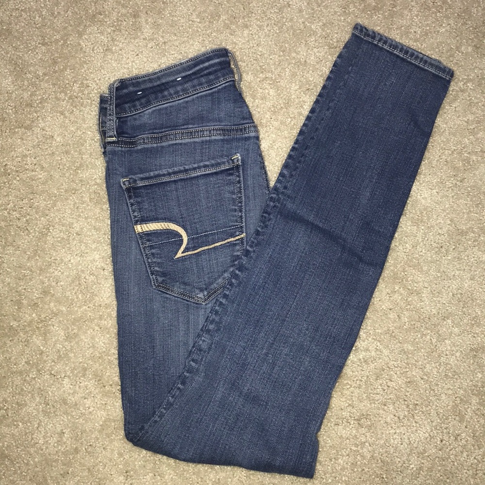 ✨AE High Waisted Jeans✨